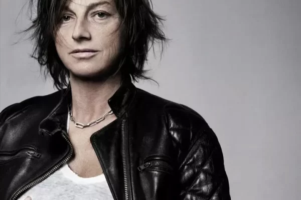 aHR0cDovL2ltYWdlLmloZWFydC5jb20vaW1hZ2VzL3JvdmkvMTA4MC8wMDAzLzM3NS9NSTAwMDMzNzU4NDcuanBn